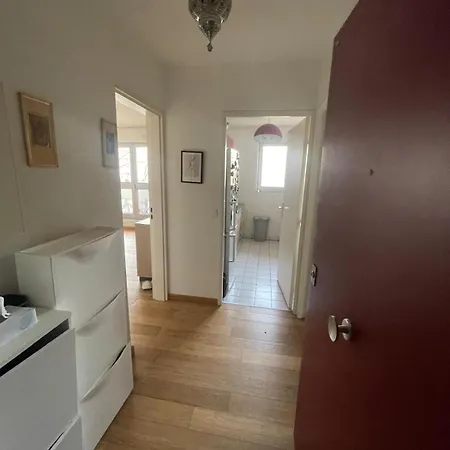 Flat * Courbevoie